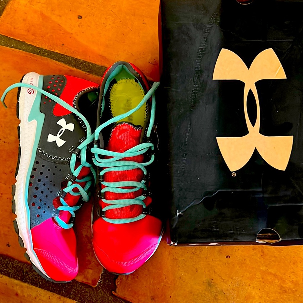 Under Armour Micro G Mantis